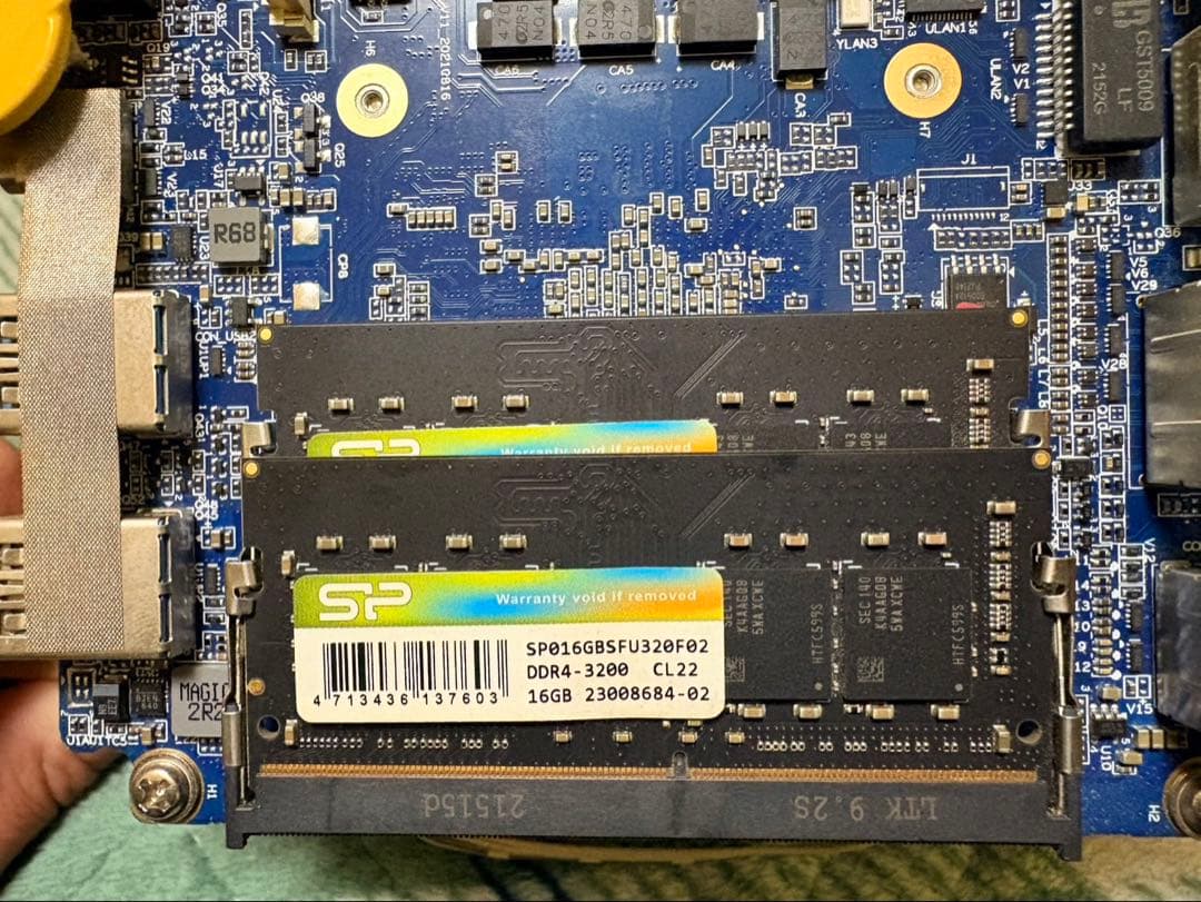 SP DDR4 3200MHz 32GB(16GB ✖️2) メモリモジュール