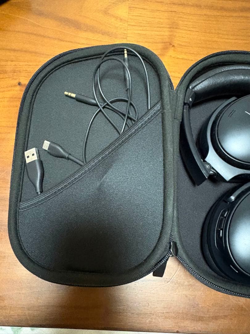 BOSE ワイヤレスヘッドホン (ノイキャン付き)