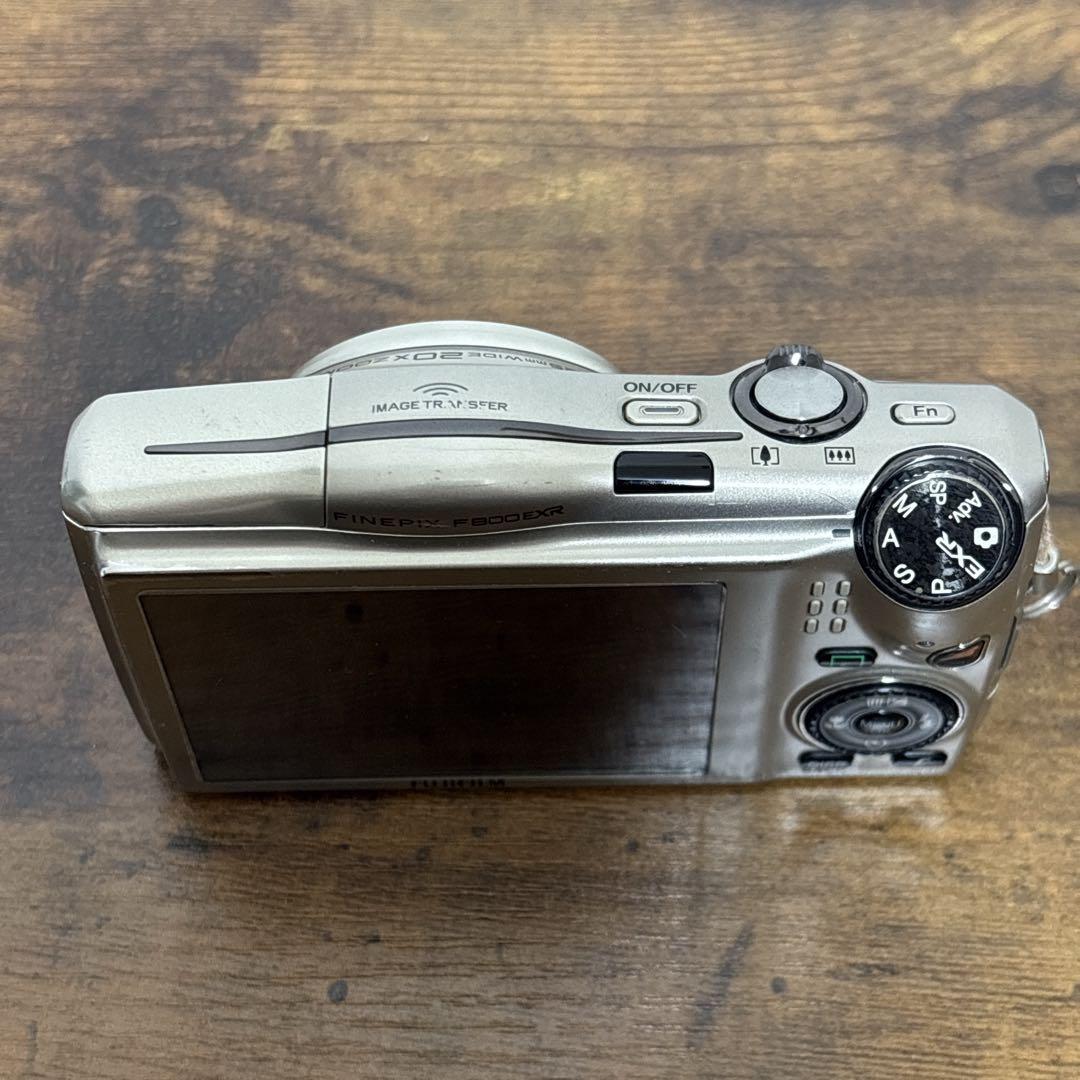 FUJIFILM FinePix F800EXR コンパクトデジタルカメラ