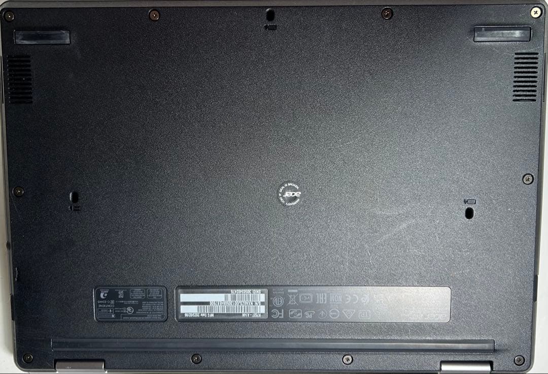 Chromebook本体 Acer Chromebook R753T-A14N