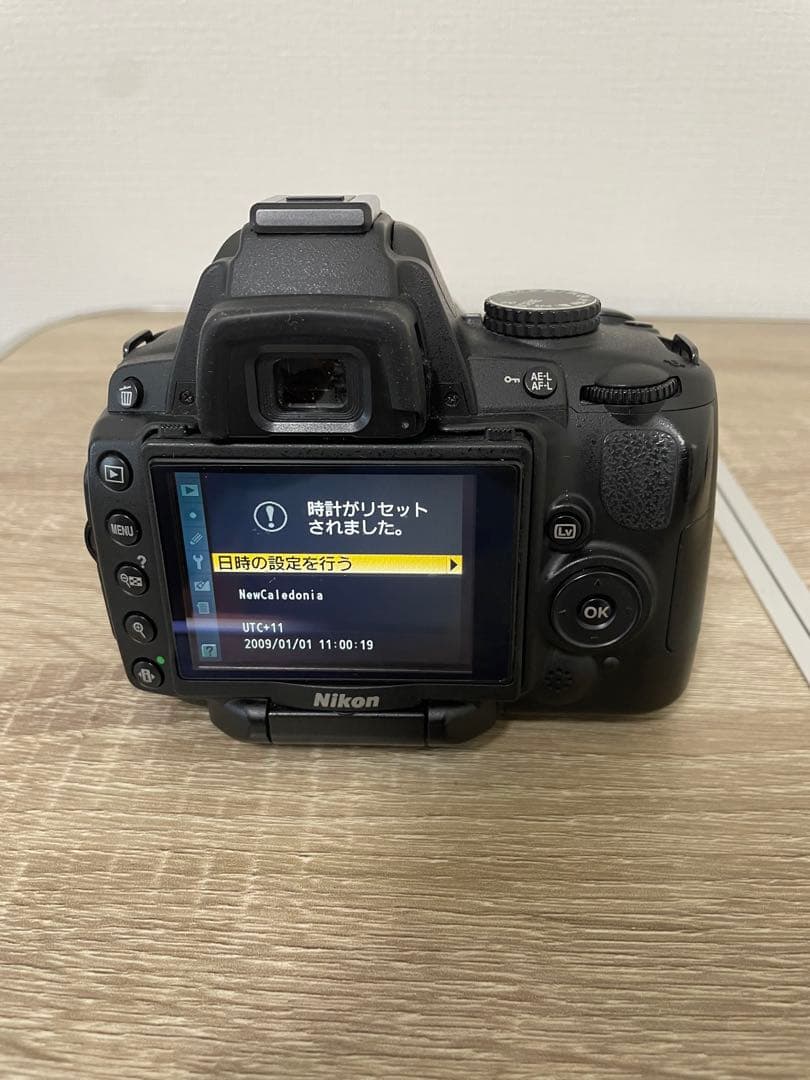 Nikon D5000 レンズキット 18-55mm VR バッテリー充電器付
