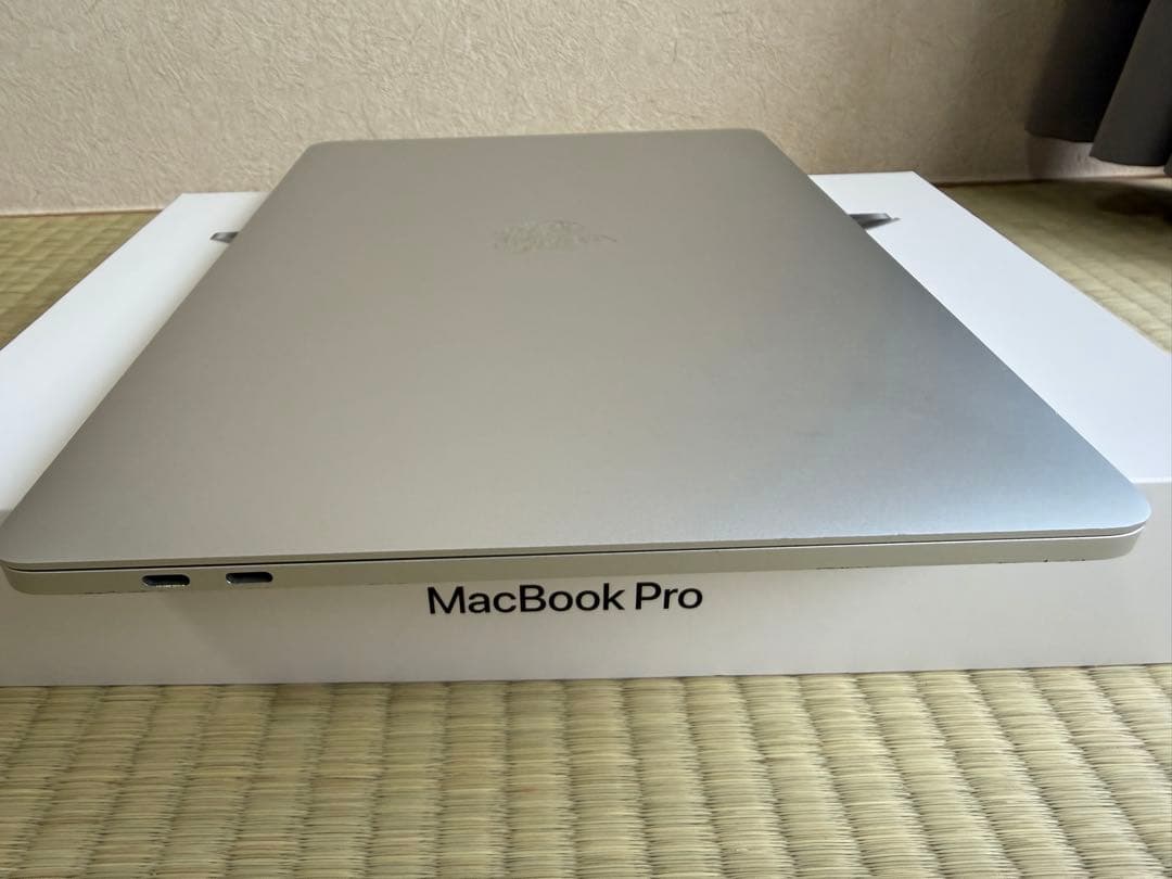MacBook Pro M1 2020 バッテリー96% 充放電111回