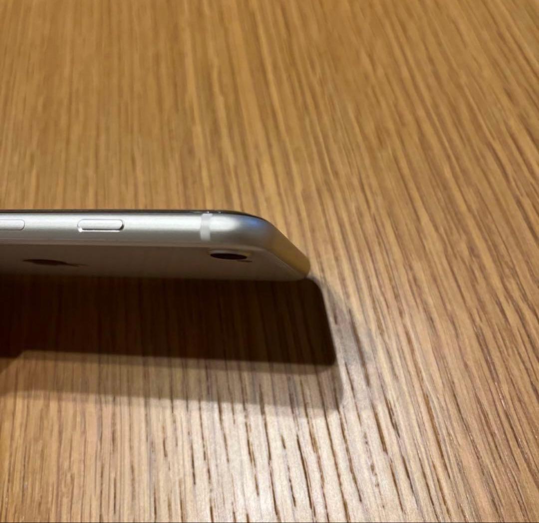 Apple iPhone SE 3 ホワイト レザーケース 画面フィルター付き