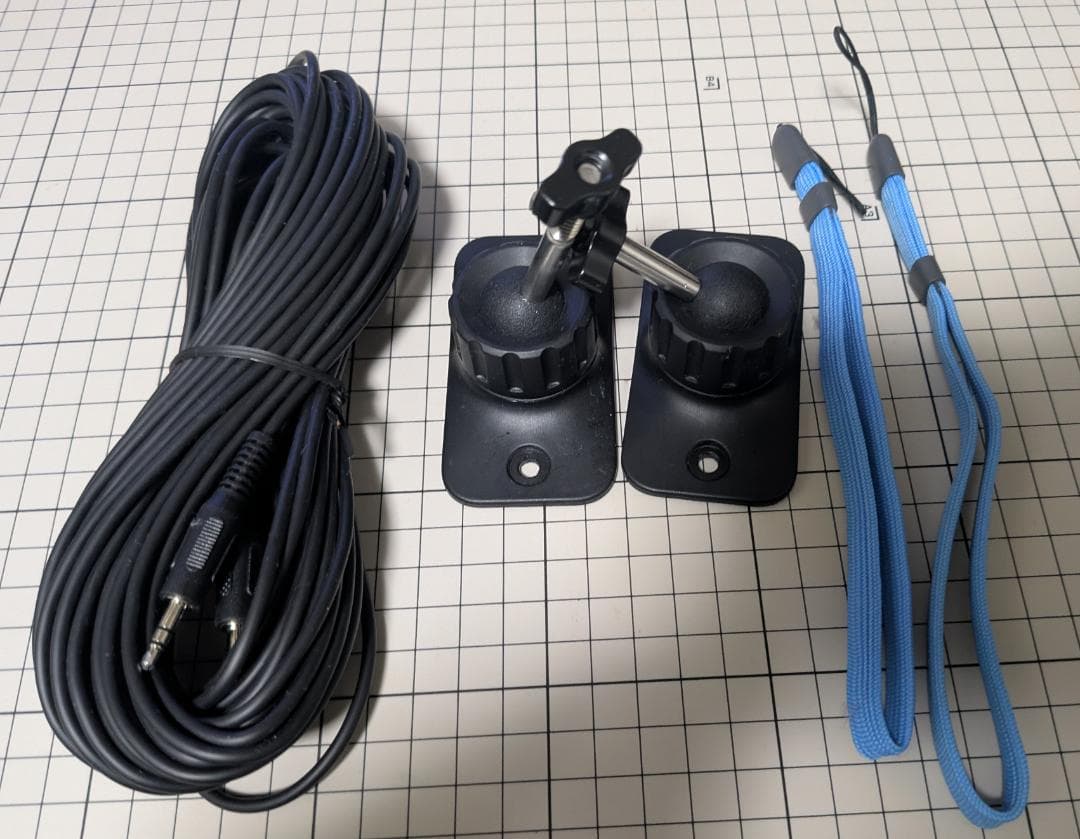 HTC VIVE VRヘッドセット（すぐ遊べるフルセット）