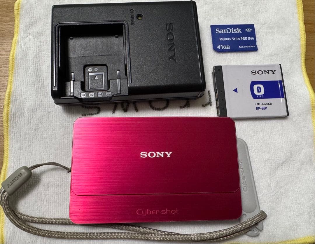 SONY Cyber-shot DSC-T700コンパクトデジタルカメラ　ピンク