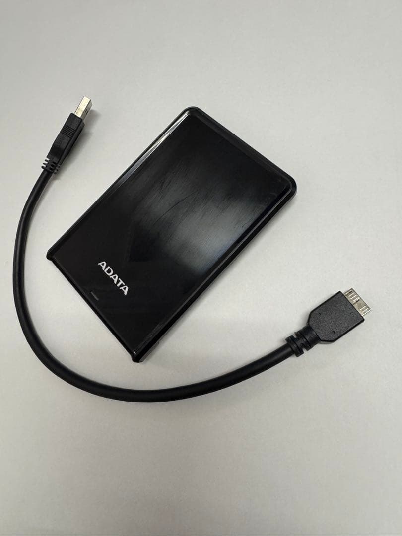 外付けポータブルHDD 2TB ADATA HV620S