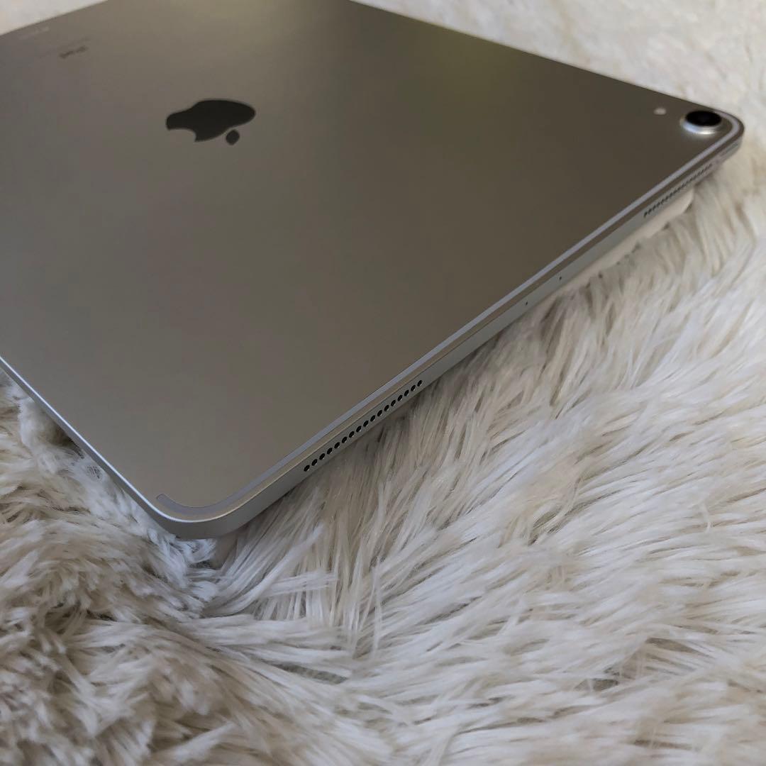 【完動品】iPad Pro 12.9 第3世代 256GB 【すぐ発送】