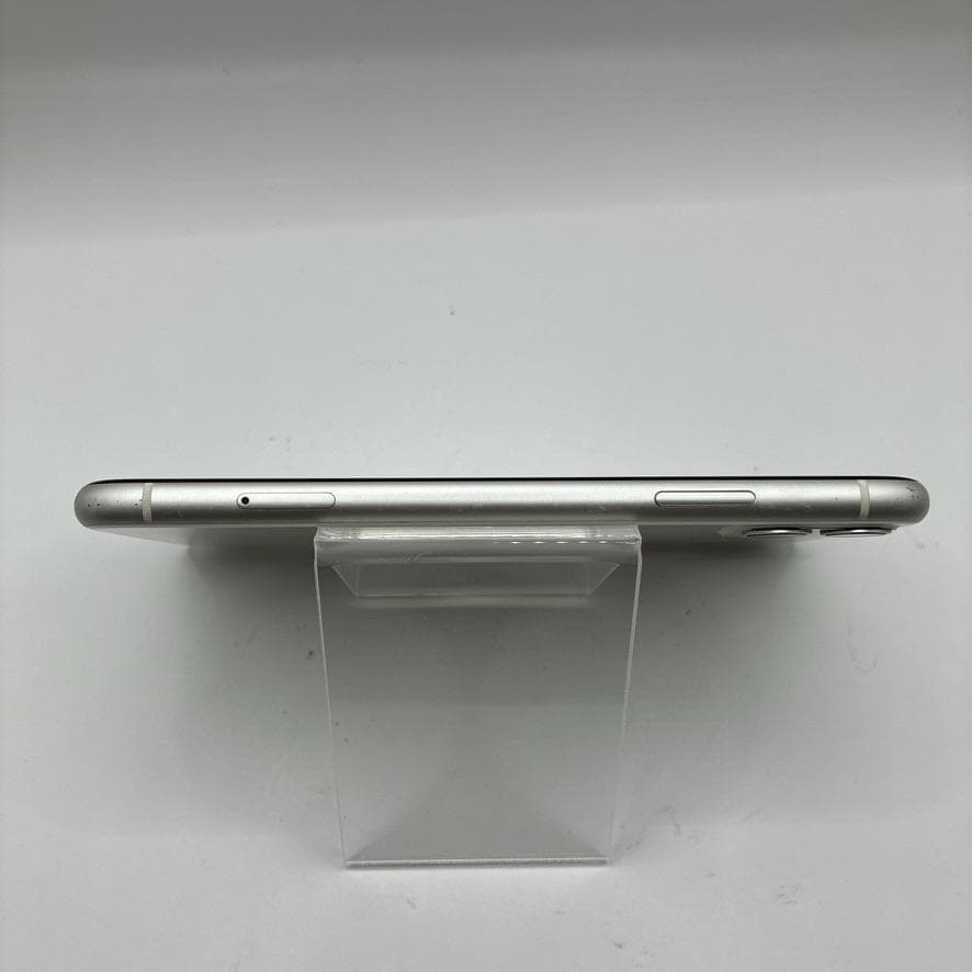 SIMフリー iPhone 11 128GB ホワイト MWM22J/A