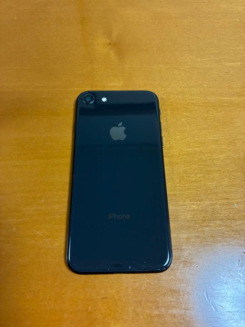 iPhone8 バッテリー82%