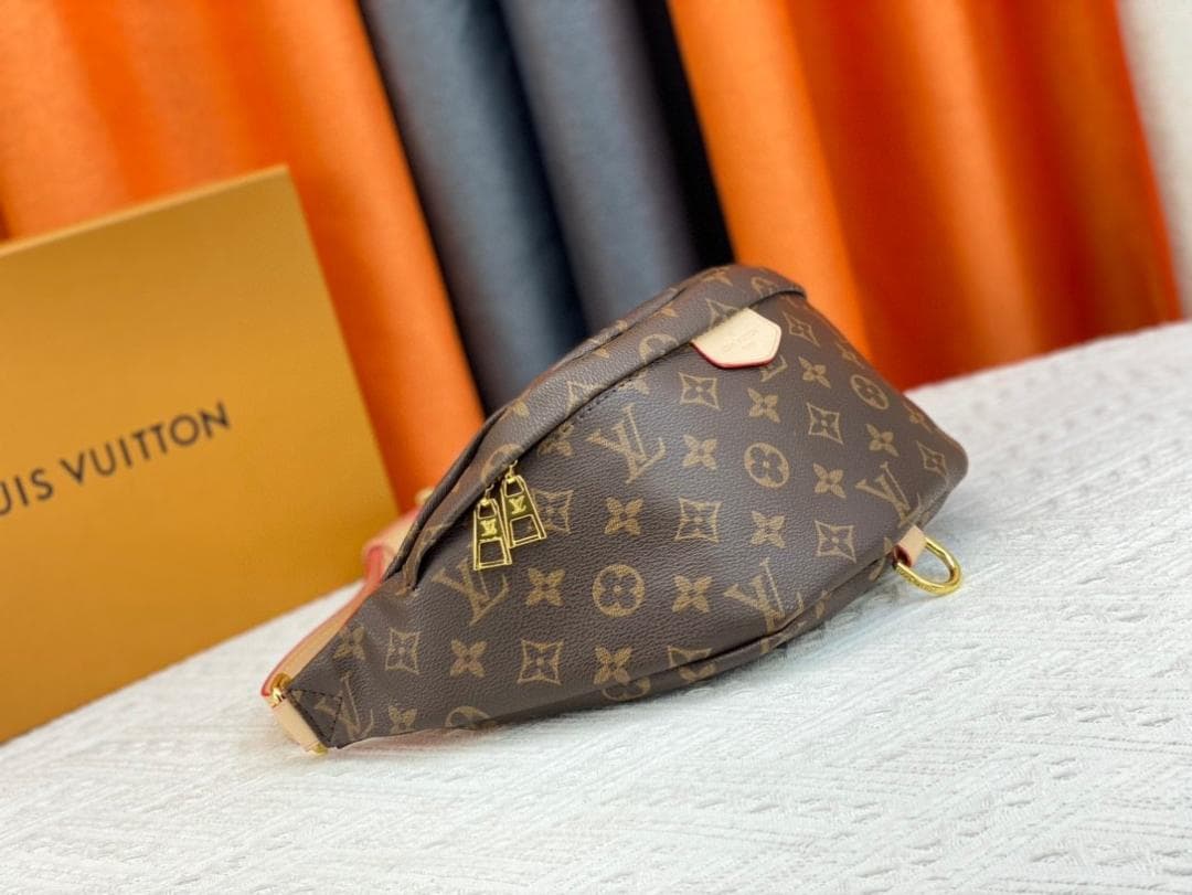 モノグラム バムバッグ M43644 ボディバッグ