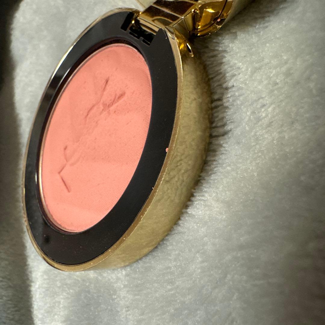 YSL メイクミーブラッシュパウダー06