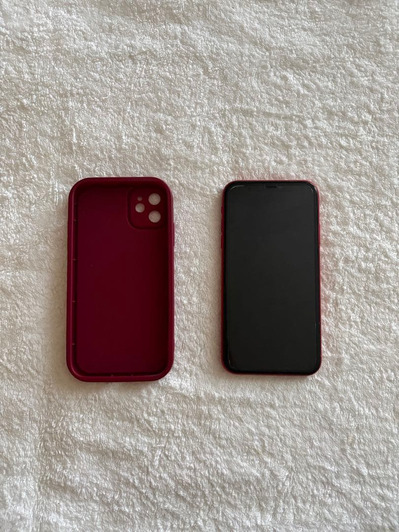 Apple iPhone 11 赤 ケース付き
