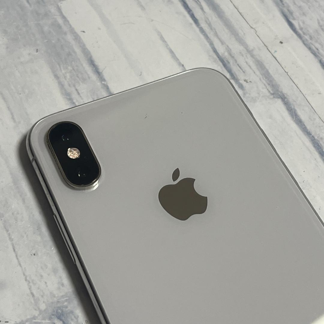 【美品】SIMロック解除済み iPhone XS 64GBホワイト 本体(白)
