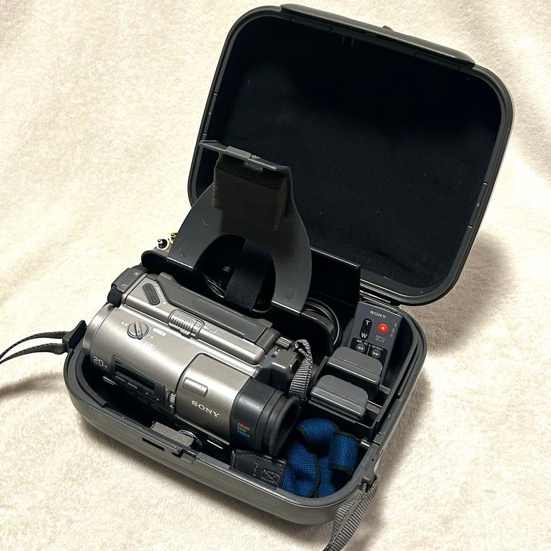 【美品 動作確認済】 ソニー video Hi8 ビデオカメラ CCD-TR2