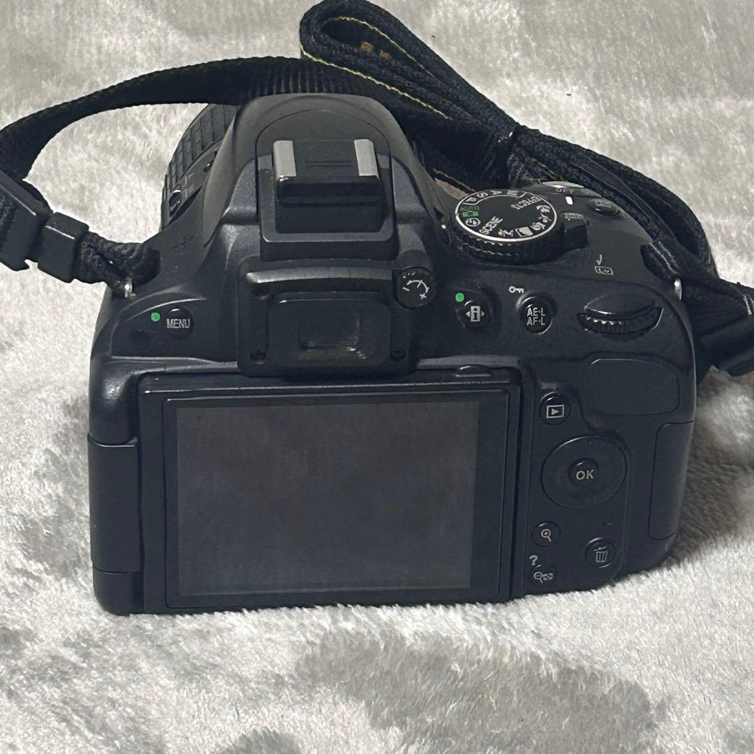 【動作品】Nikon D5100 デジタル一眼レフ　シャッター回数　1154
