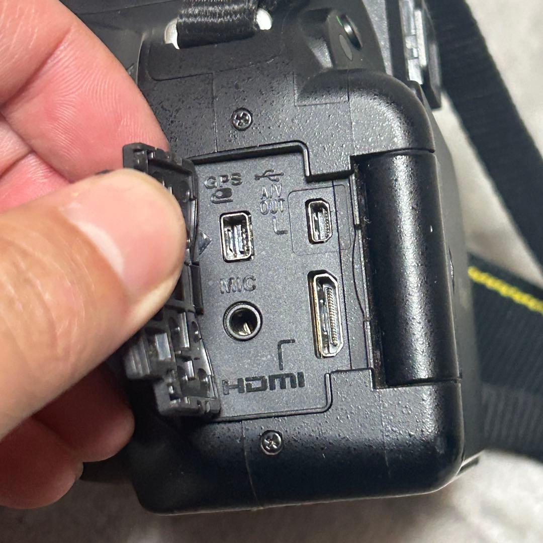 【動作品】Nikon D5100 デジタル一眼レフ　シャッター回数　1154