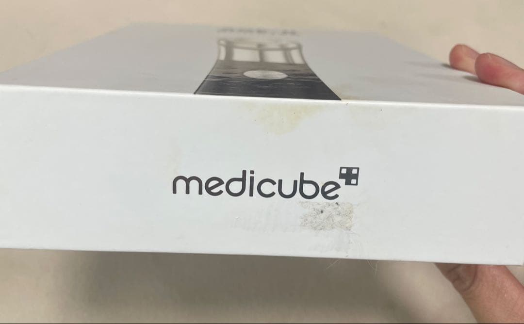 medicube AGE-R BOOSTER 美顔器
