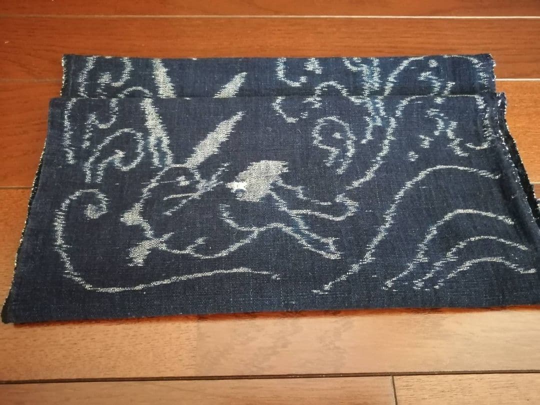 久留米絣　波に兎文