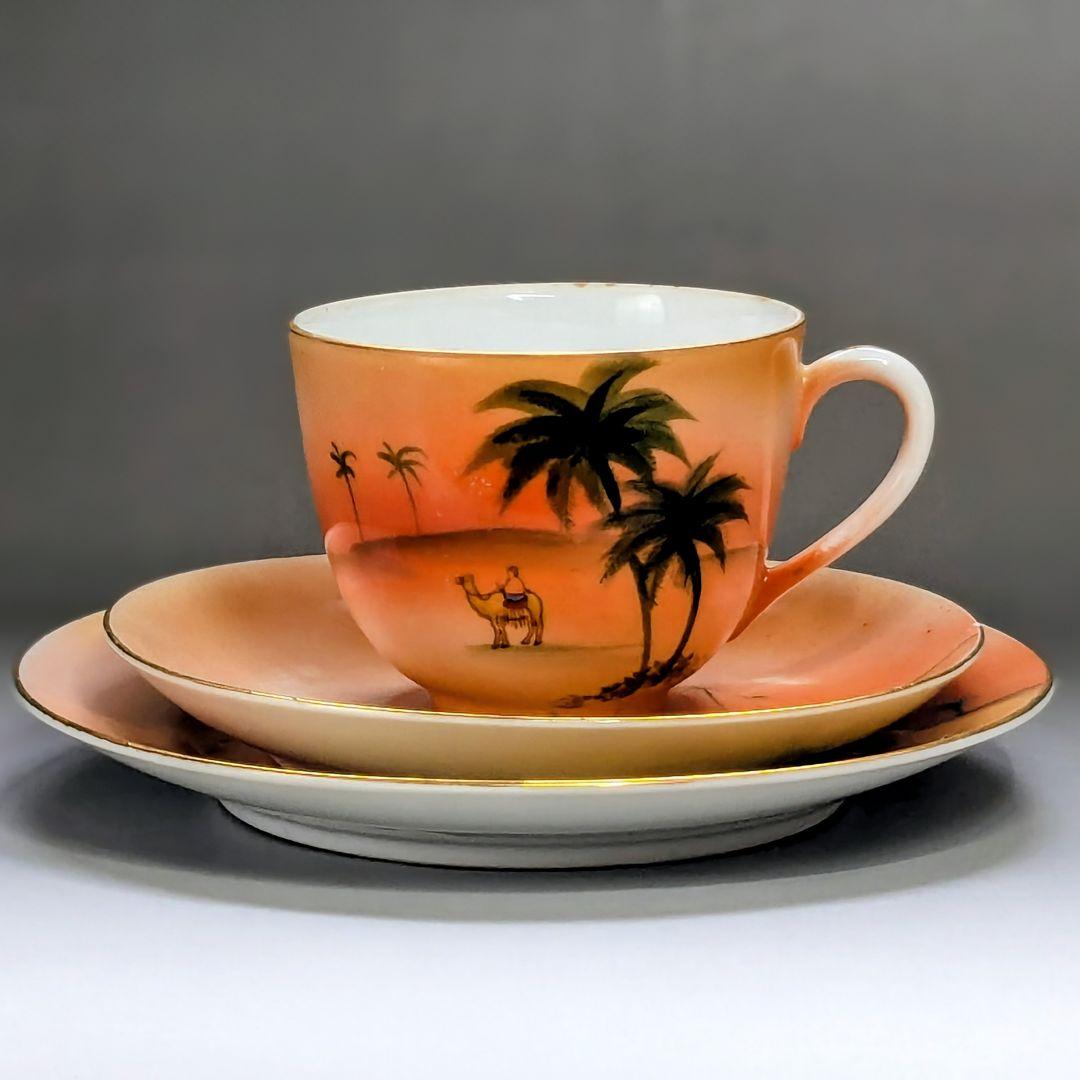 オールドノリタケ美品！金彩砂漠風景画 トリオセット　カップ＆ソーサー　プレー卜