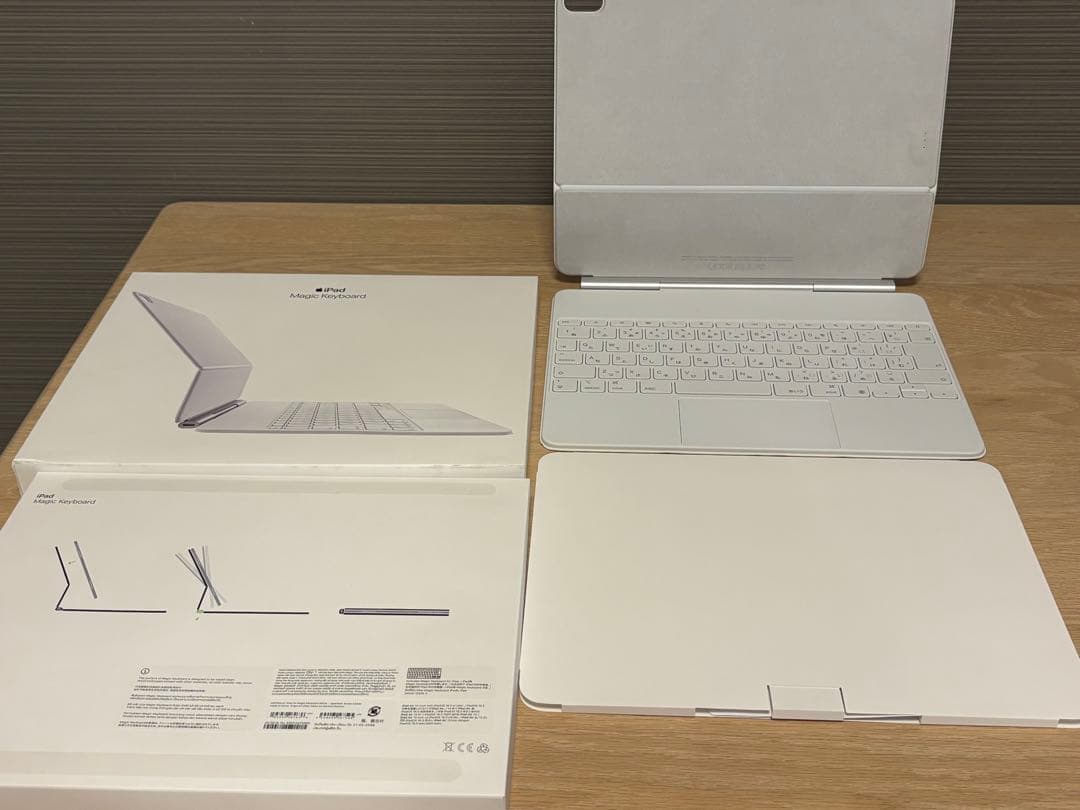 【3/8まで‼️】 Magic Keyboard iPad Air 13インチ用