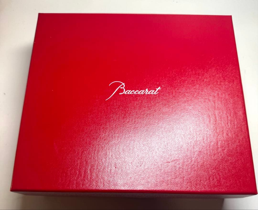 Baccarat クリスタルガラス灰 目 BACCARAT ・新品、未使用