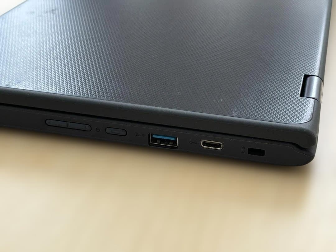 Lenovo Chromebook 300e 11.6インチ ブラック