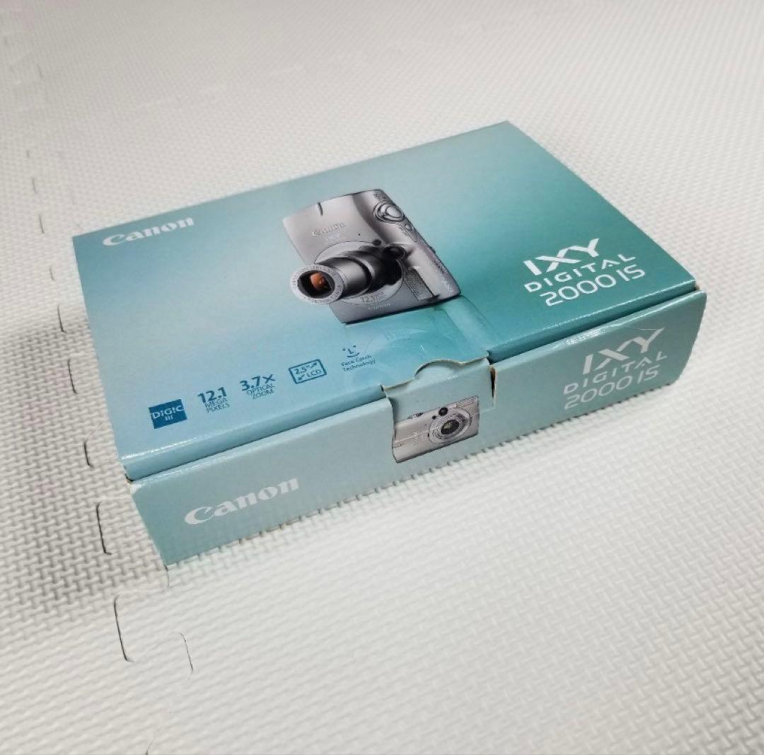 Canon IXY DIGITAL 2000 IS 本体と付属品