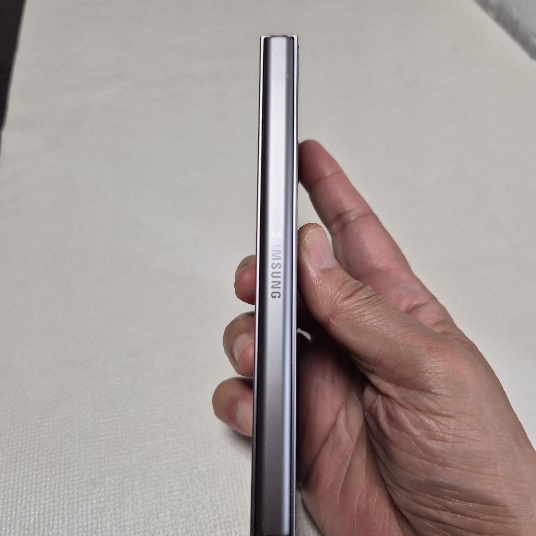 Galaxy Z Fold6 256GB シルバーシャドウ