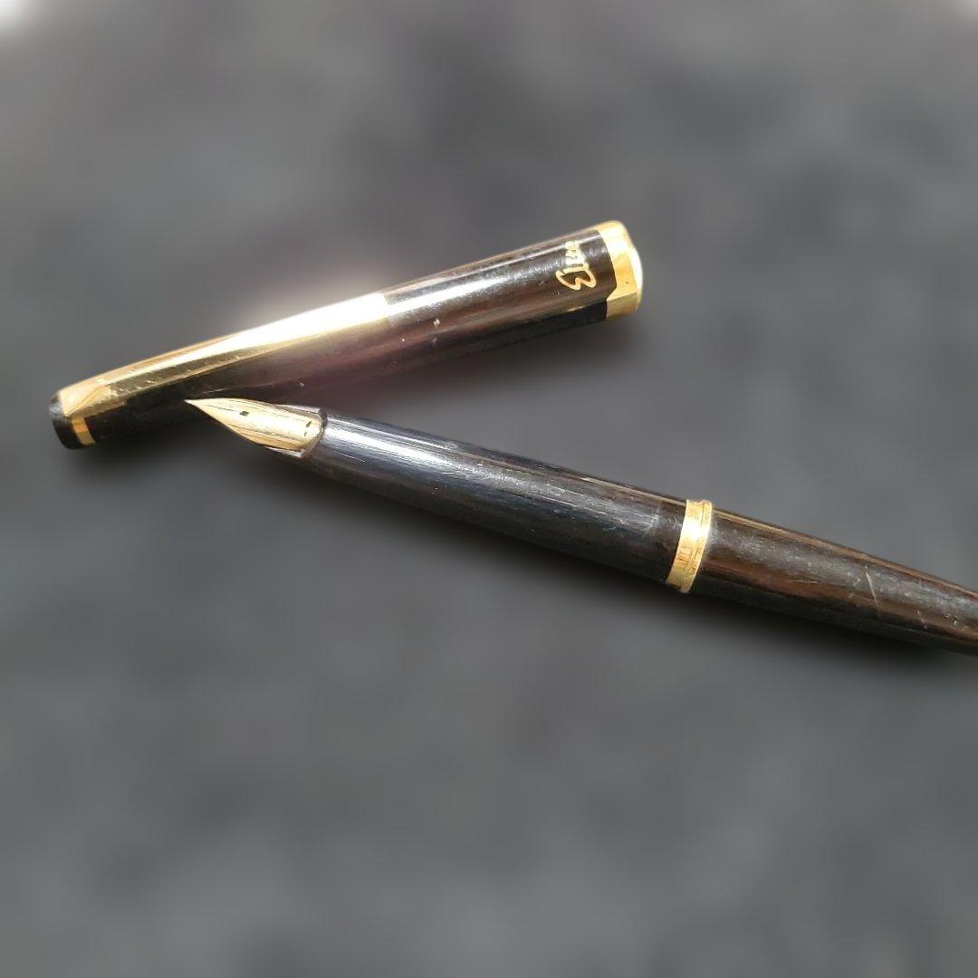 パイロット エリート 万年筆 黒 樹脂製 ペン先14K586