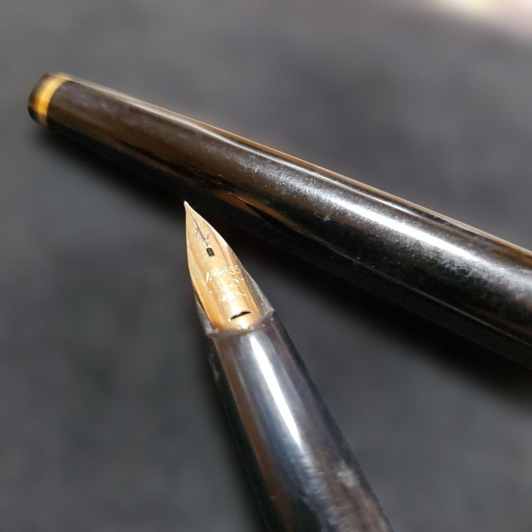 パイロット エリート 万年筆 黒 樹脂製 ペン先14K586