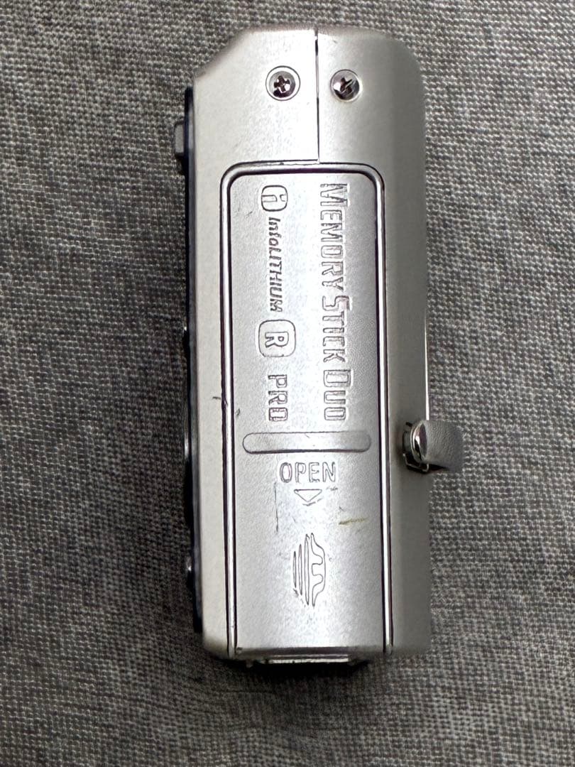 ⭐️美品⭐️ソニー SONY Cyber-shot DSC-T30コンデジ