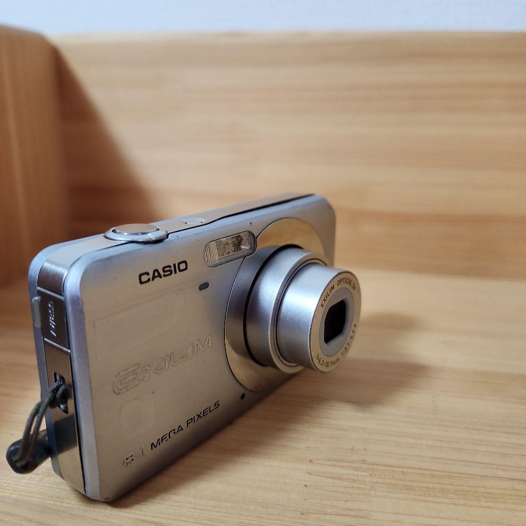 純正バッテリー付き　動作確認済　CASIO EXILIM EX-Z80　デジカメ