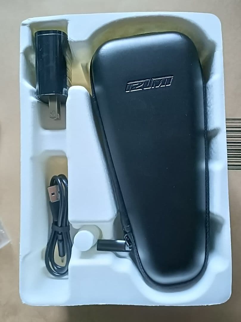IZUMI IZF-E863R-S everedge 電動シェーバー 保証残有