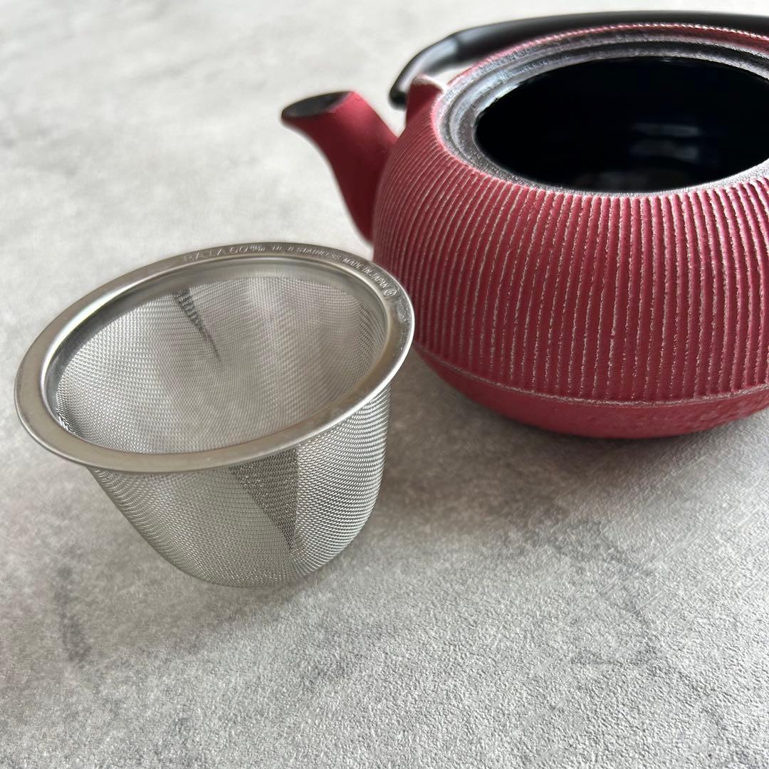 【新品・未使用】南部鉄器　急須　平丸千筋0.3L　銀/ピンク