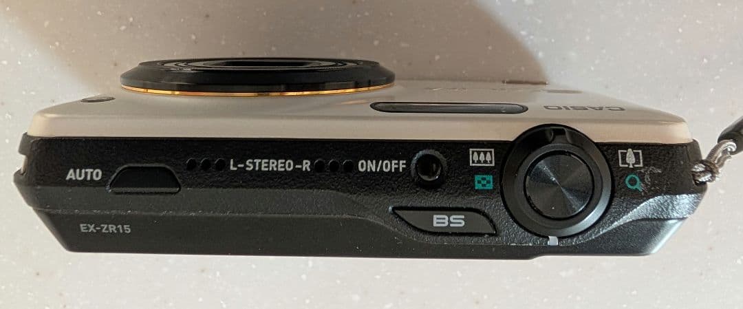 CASIO EXILIM 7倍ズーム デジタルカメラ