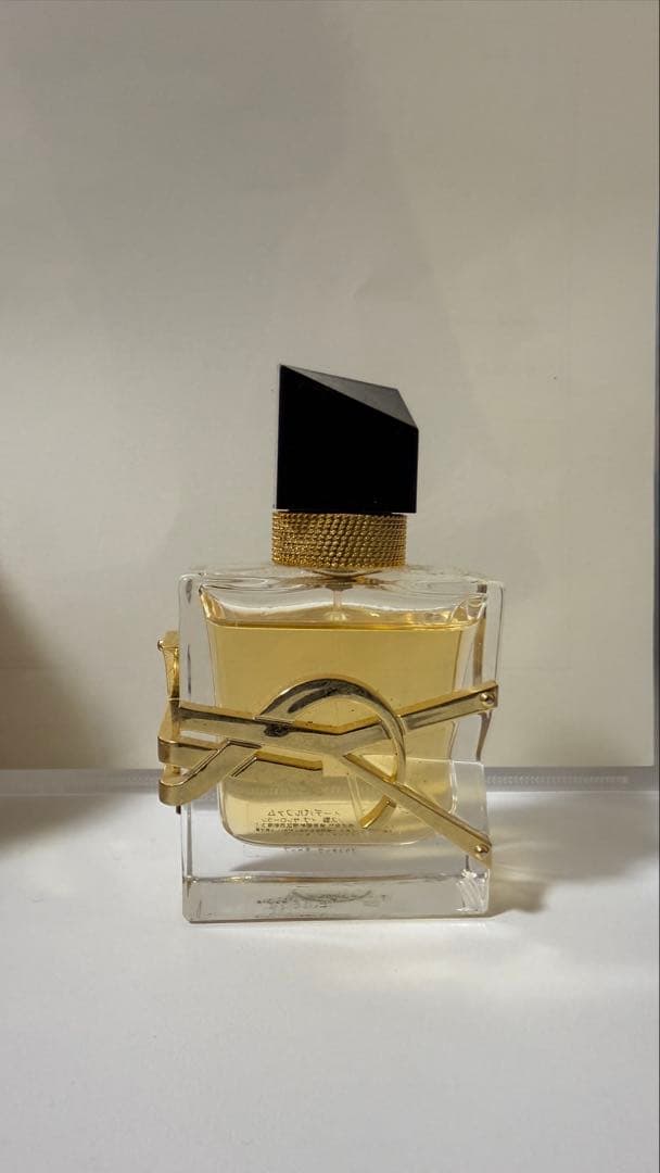 Yves saint Laurent 香水 リブレオーデパルファム 30ml