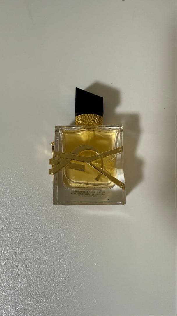 Yves saint Laurent 香水 リブレオーデパルファム 30ml