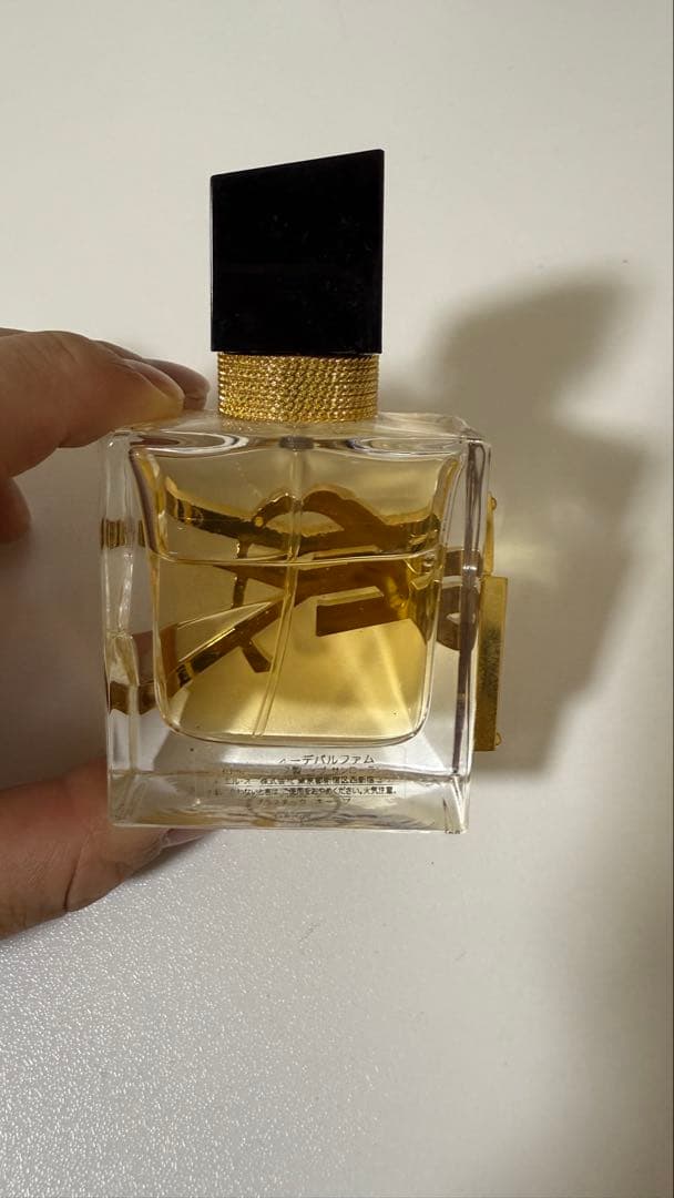 Yves saint Laurent 香水 リブレオーデパルファム 30ml