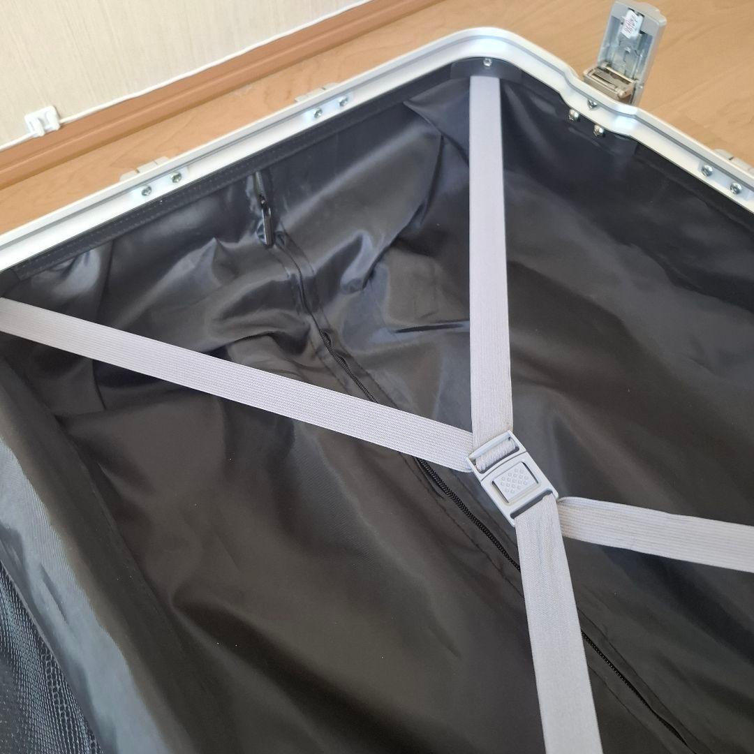 美品 VARNIC キャリーケース 73L 旅行での使用歴無し サイズM シルバ