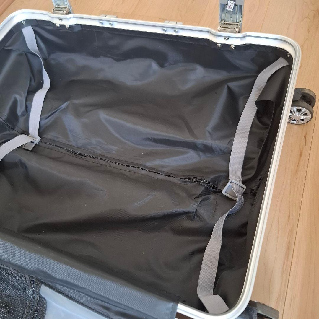美品 VARNIC キャリーケース 73L 旅行での使用歴無し サイズM シルバ