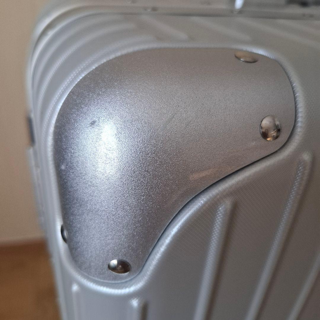 美品 VARNIC キャリーケース 73L 旅行での使用歴無し サイズM シルバ
