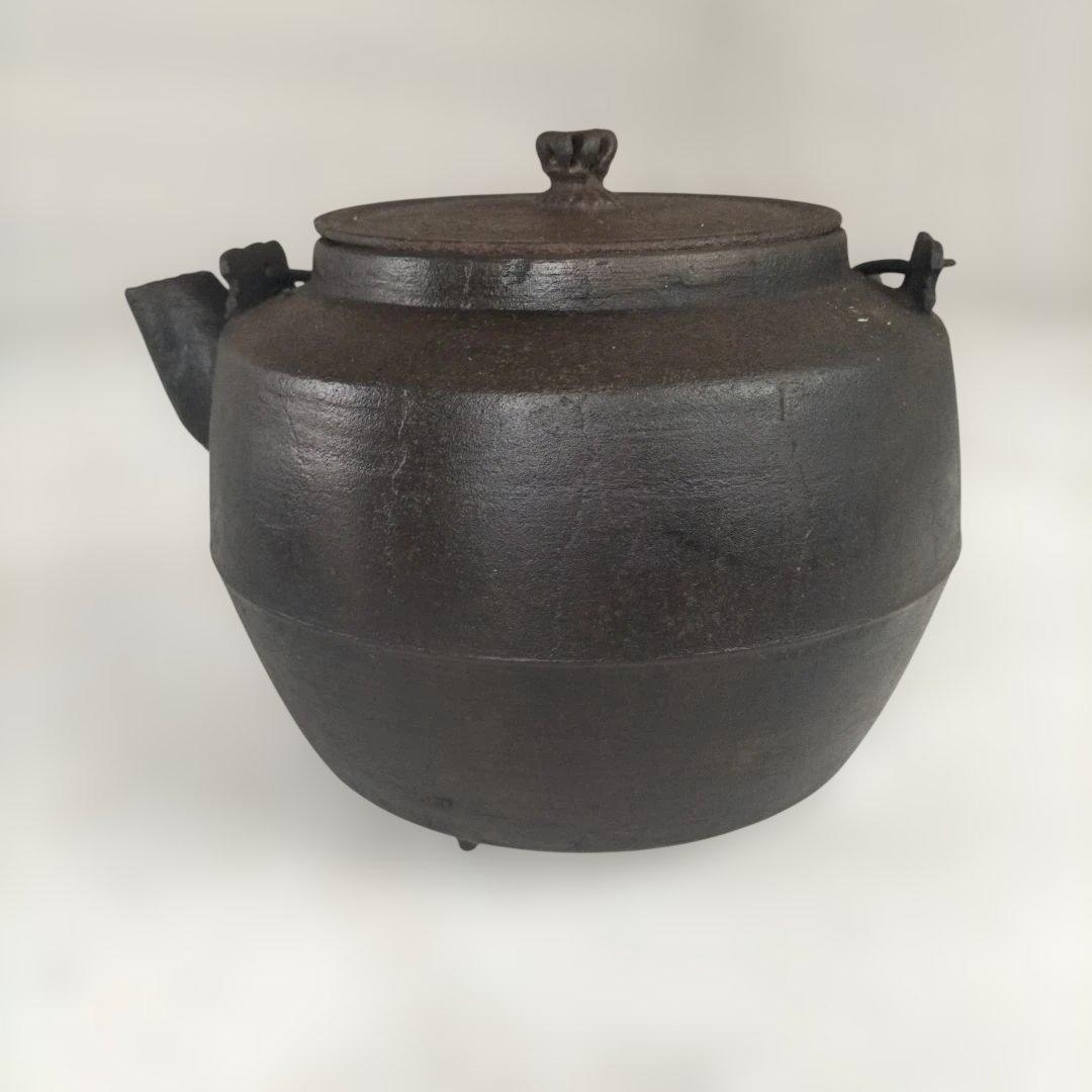 鉄製 　特大　鉄瓶