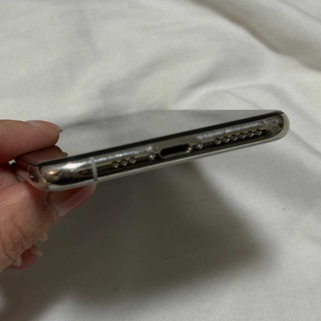 iPhone XS 512GB シルバー au版SIMロック解除済