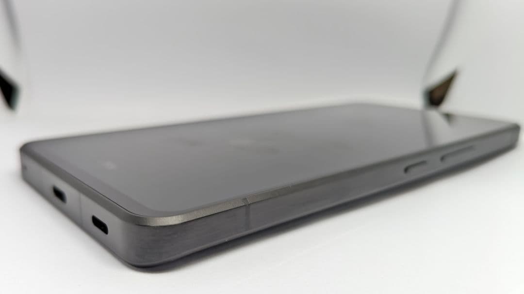 AQUOS R7本体とおまけ 256GB 画面焼けあり