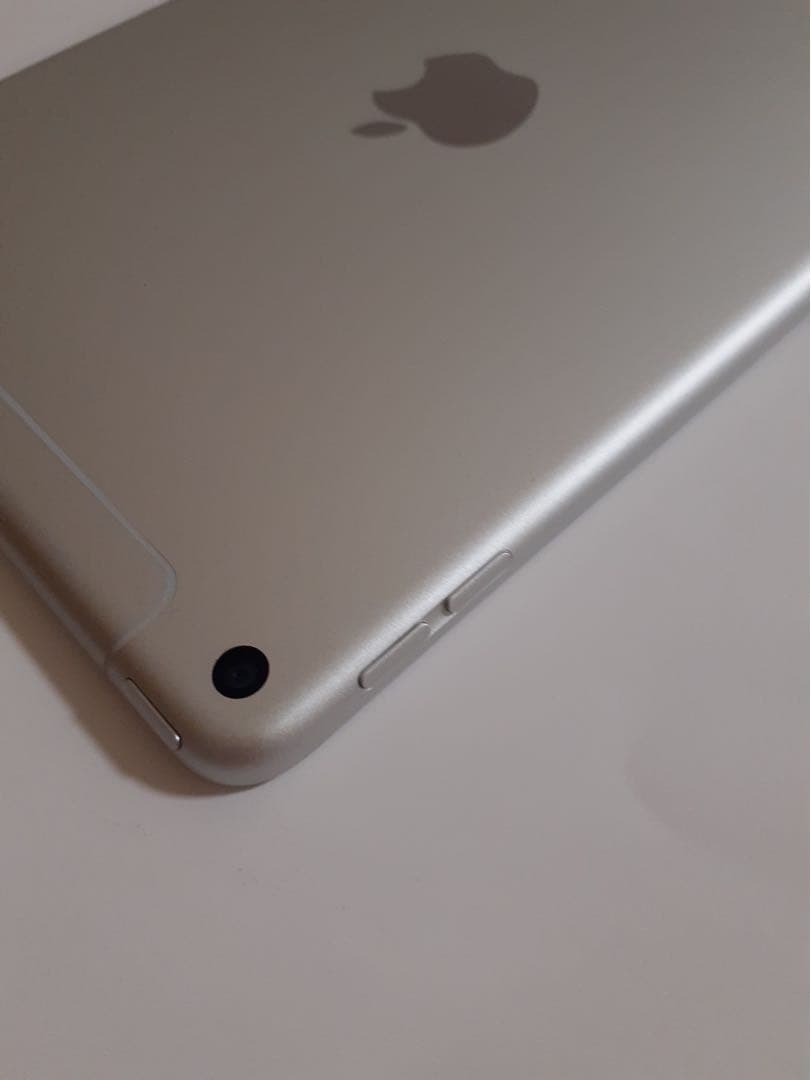 iPad mini5 64GB Wi-Fi + cellular シルバー