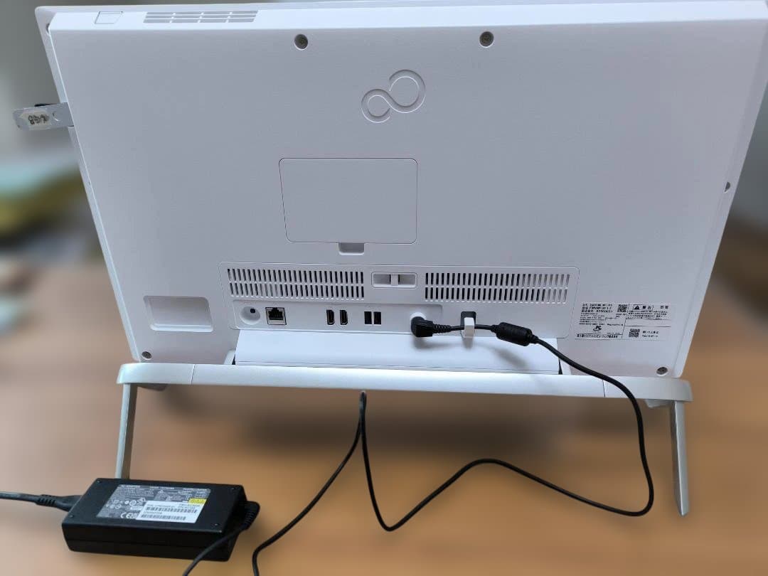 富士通一体型PC Core i7/16GB/SSD 256GB・HDD 1TB