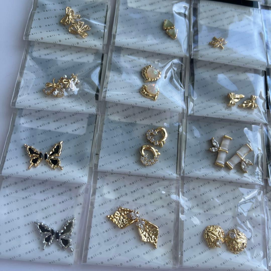 【破格‼️高品質ゴールドパーツ】D.nailビジューパーツ25種まとめ売り