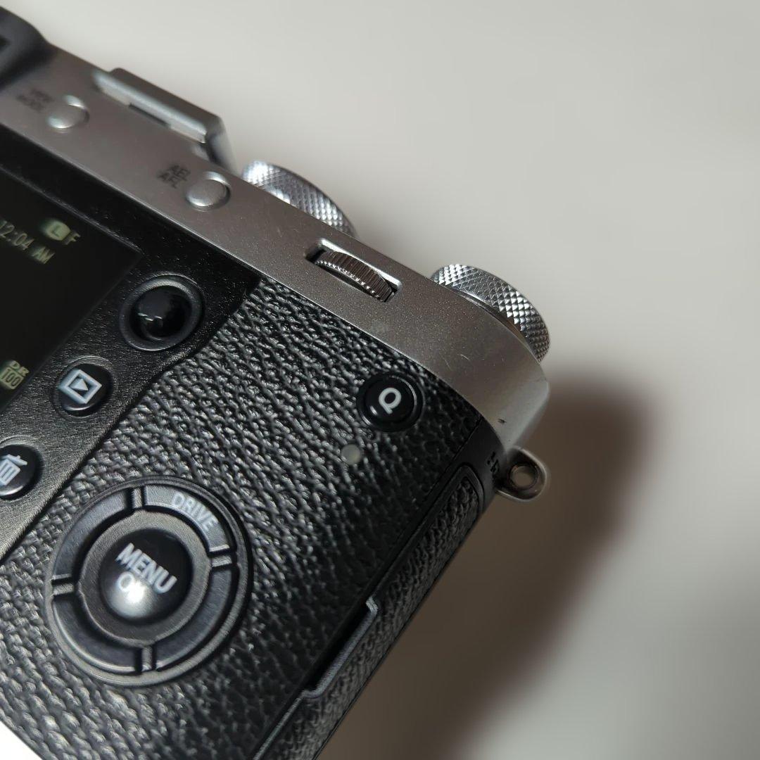 美品✨️　Fujifilm X100F　富士フィルム コンデジ　バッテリー2個