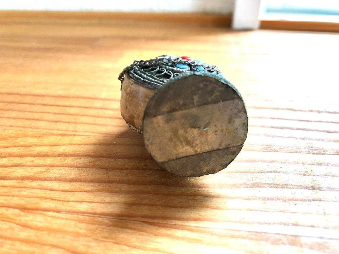 【中国・骨董】時代物 チベット ターコイズ 銀細工 鼻煙壷