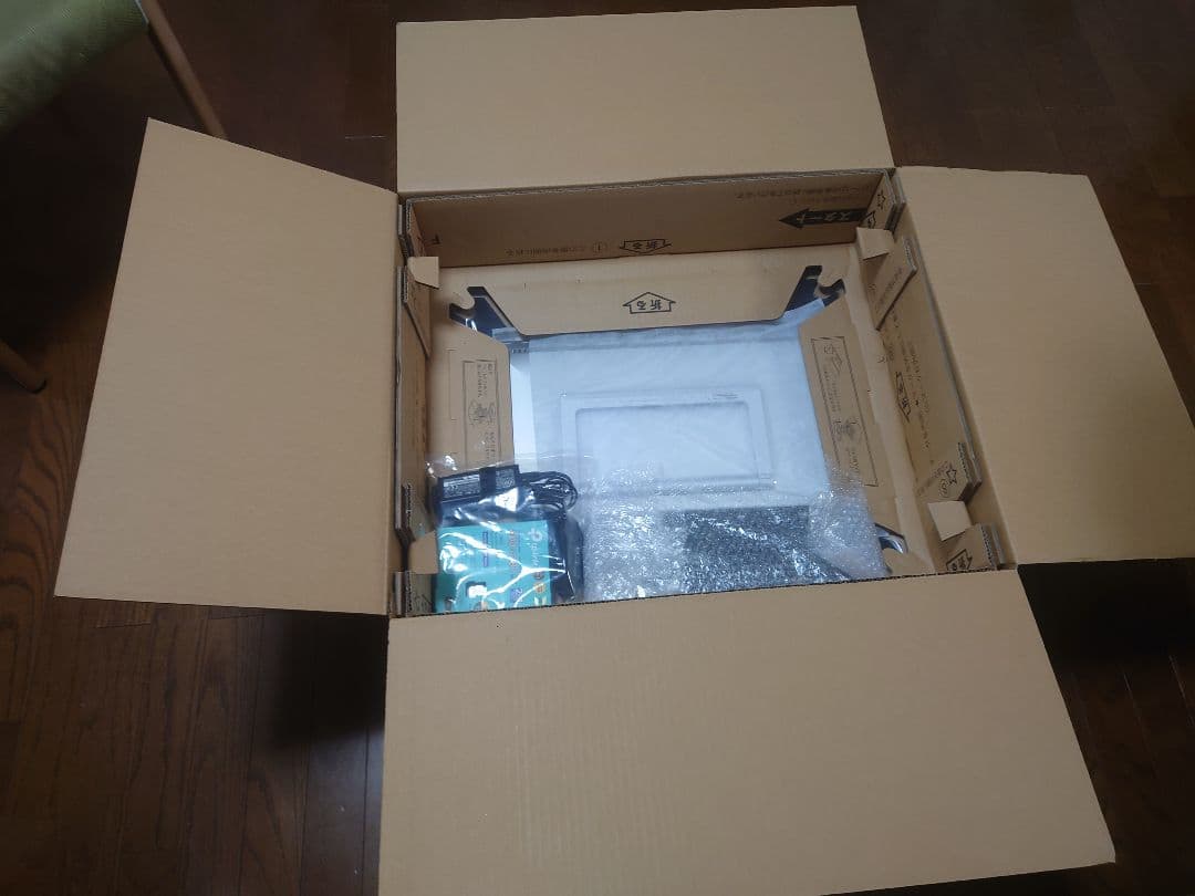 美品　SONY VAIO Tap21 新品SSD 1TB Win11 21.5型